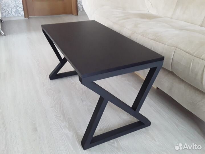 Стол журнальный в стиле лофт