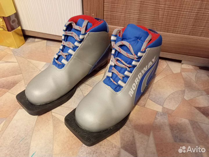 Лыжные ботинки 34 размер