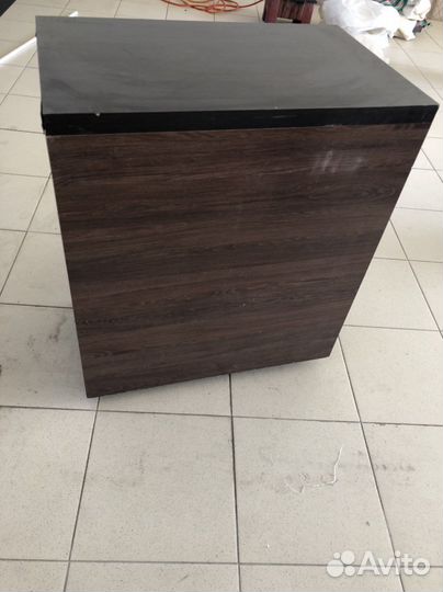 Поставка для телевизора