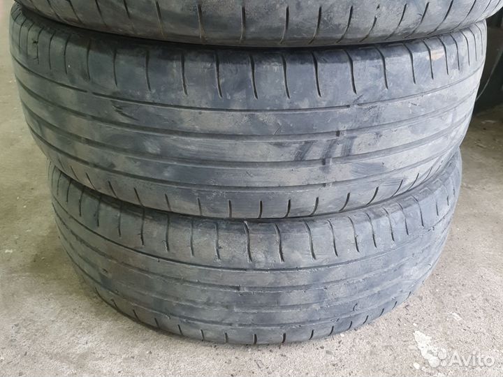 Nexen N Fera RU1 215/65 R17