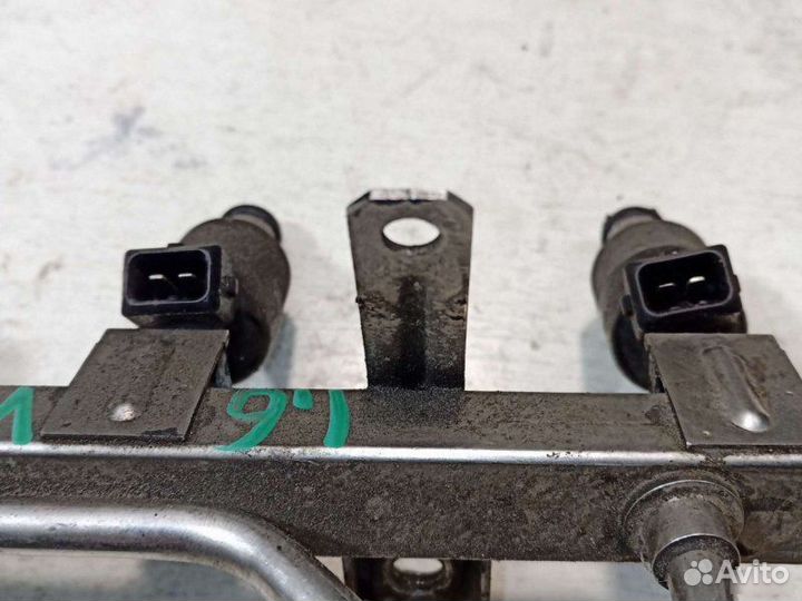 Топливная рампа Opel Vectra B 1997
