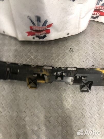 Кронштейн крепления бампера задний Mercedes