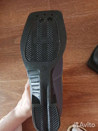 Лыжные ботинки