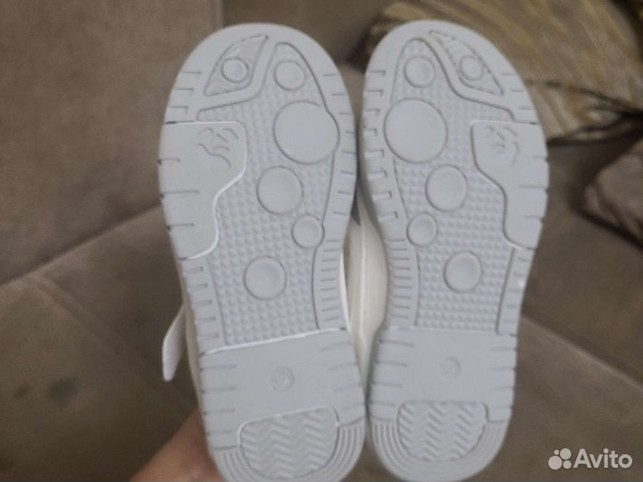 Новые кроссовки