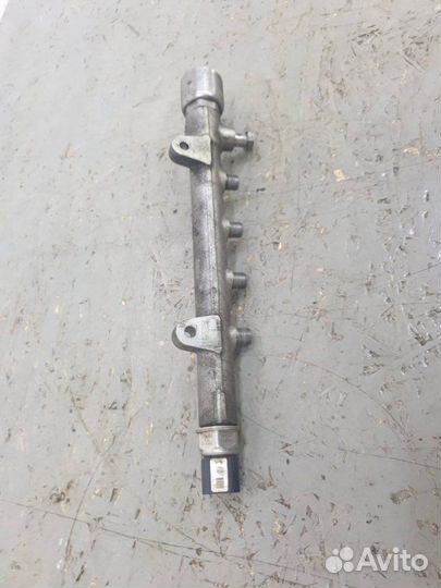 Топливная рампа датчик давления Mercedes E-Class