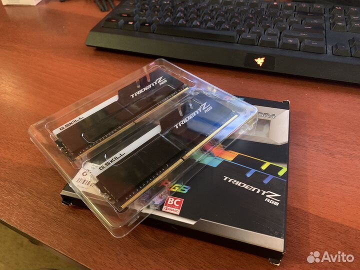 G.Skill trident Z RGB F4-4000C17D-16gtzr 16 гб