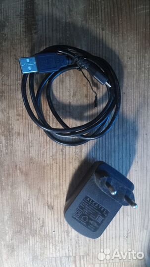 Планшет Alcatel One Touch 9005x (в кожаном чехле)