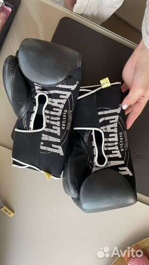 Боксерские перчатки everlast est.1910 - вес 12oz