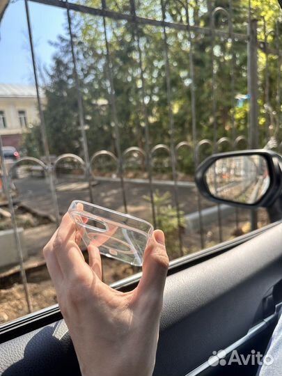 Оригинальный чехол на iPhone 13