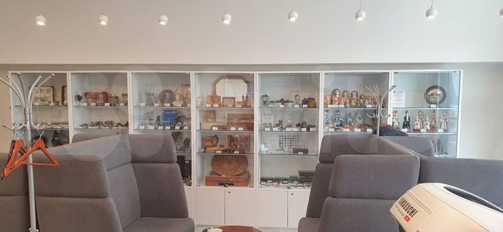 Торговая площадь, 56.9 м²