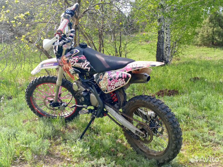 Regulmoto Seven Medalist 150 E