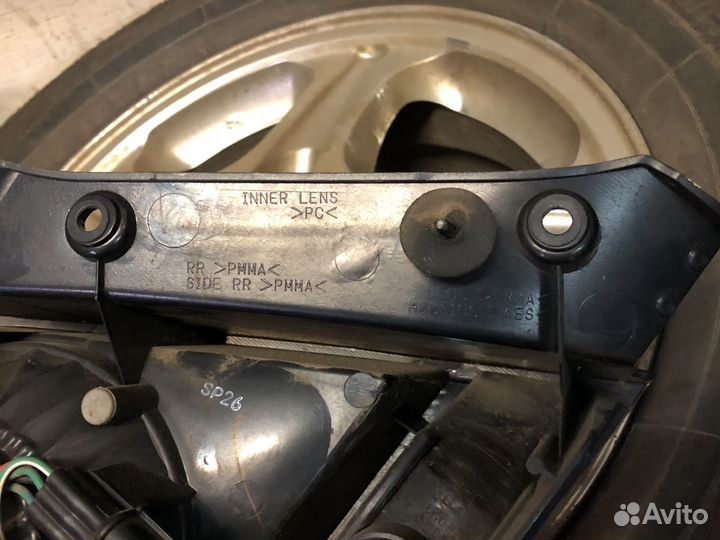 Фара правая на mitsubishi lancer 9