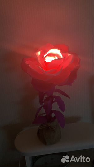 Светильник настольный