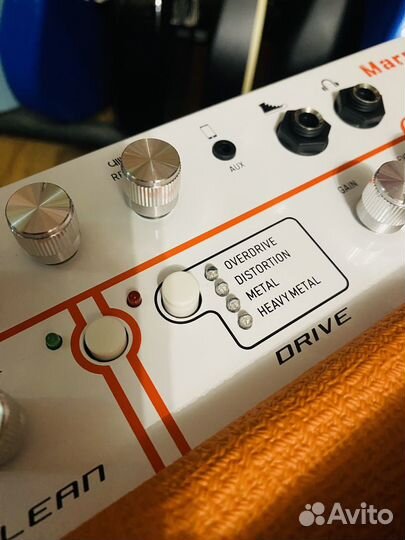 Комбоусилитель 40 ват с Эффектами (Футсвитч)