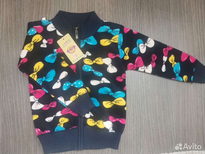 Кофта новая на молнии 98-104