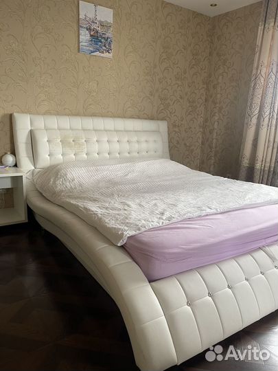 Продам кровать бу без матрас