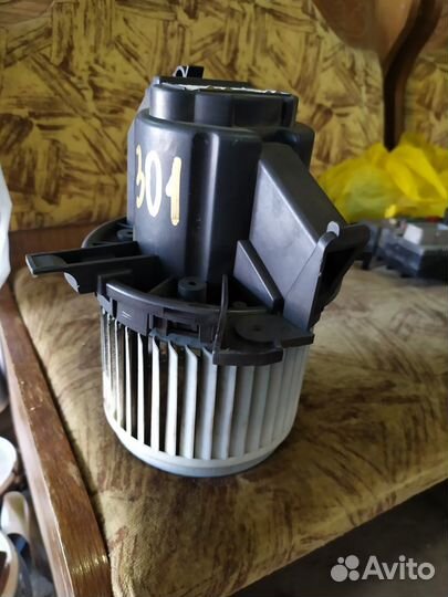 Peugeot 301 Citroen c elysee мотор печки