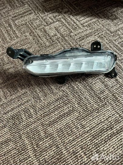 Дневной ходовой огонь левый передний Kia Rio 4