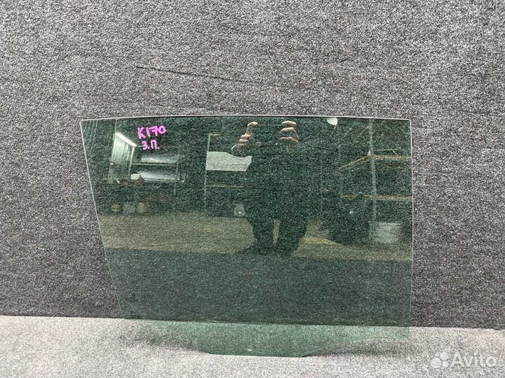 Стекло двери заднее правое Volkswagen Golf 6 1.6