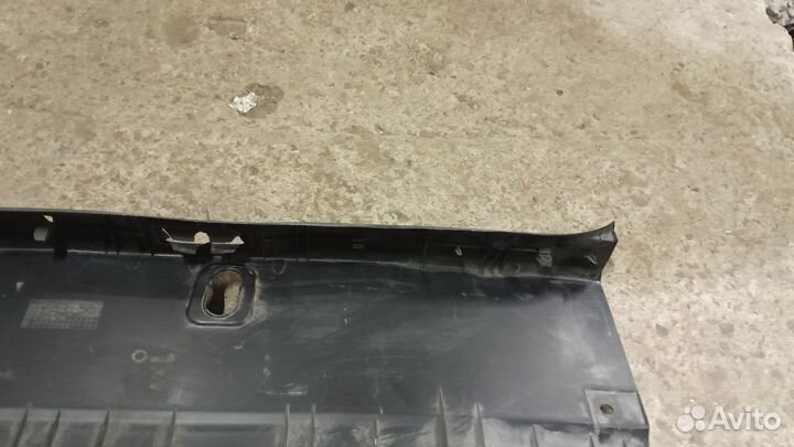 Накладка задней панели Nissan almera classic b10