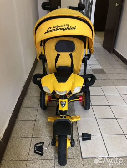 Детский велосипед с ручкой