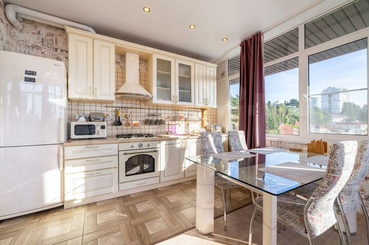 1-к. квартира, 50 м², 4/5 эт.