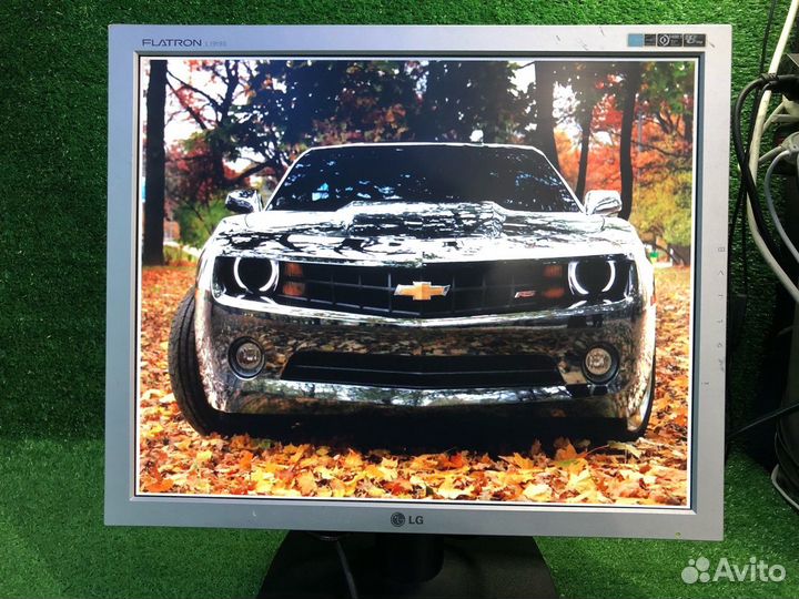 Монитор LG L1919S