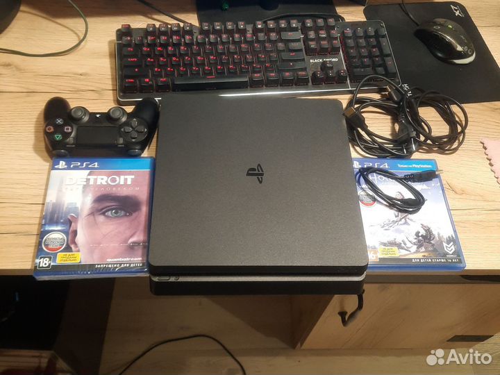 Sony playstation 4 slim 1TB с играми