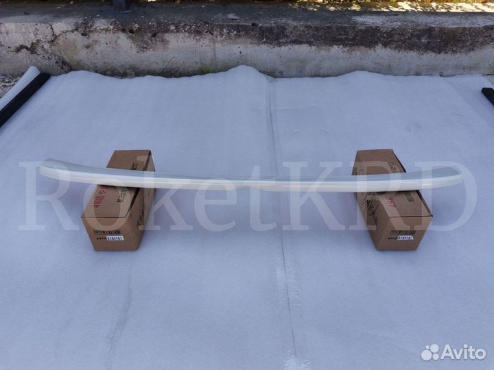 Спойлер Toyota Corolla 180 белый