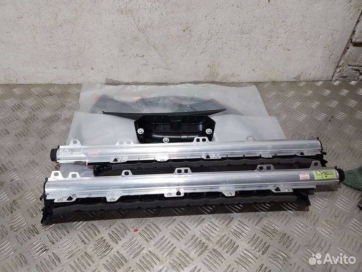 Шторка окна Toyota Alphard 3