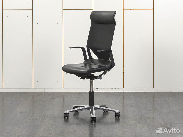 Кресло для руководителя Wilkhahn Modus Small 274/7