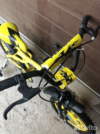 Детский велосипед 16