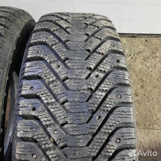 Goodyear UltraGrip 500 225/65 R17