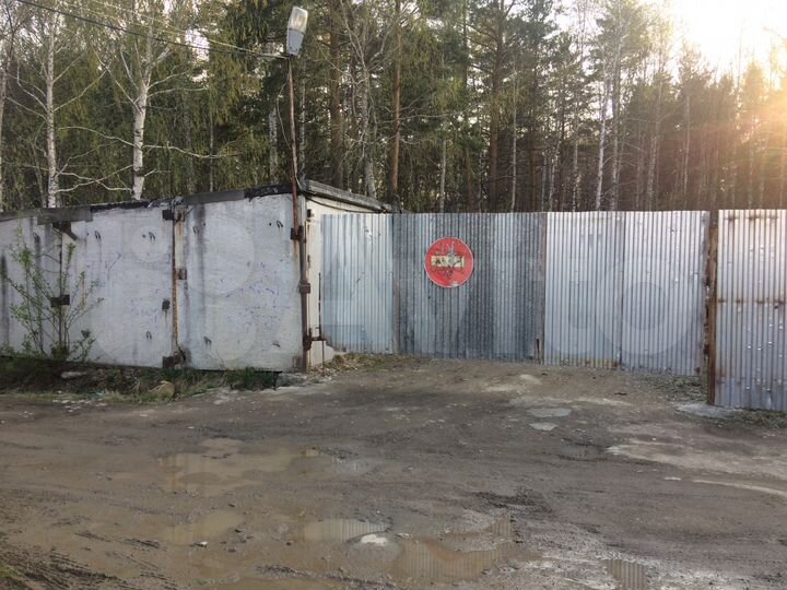 Гараж, > 30 м²