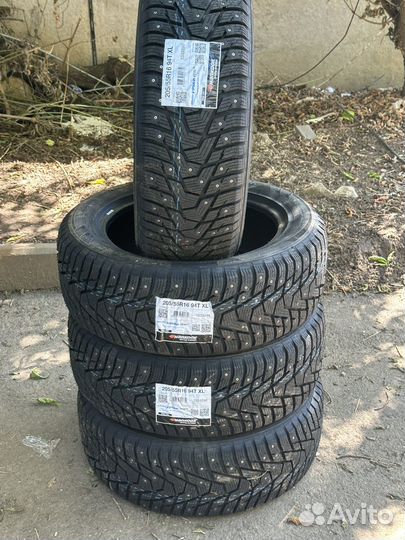 Hankook Winter I'Pike RS2 W429 205/55 R16 94T