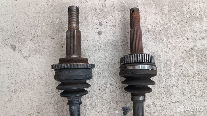 Привод задний левый правый Nissan X-Trail T30