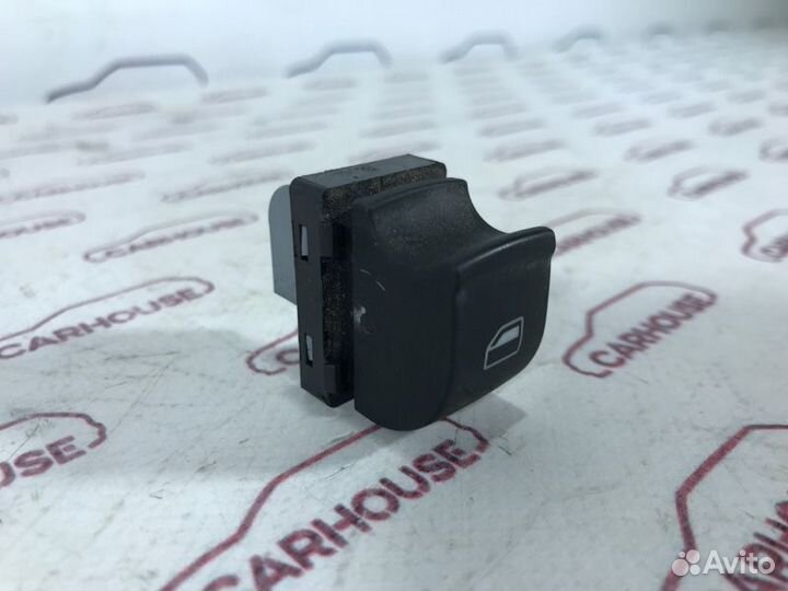 Кнопка стеклоподъемника задняя левая Audi Q7 4L