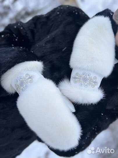 Варежки женские норковые