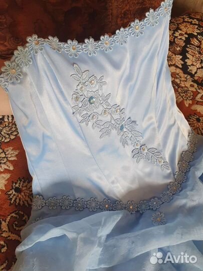 Вечернее/свадебное платье