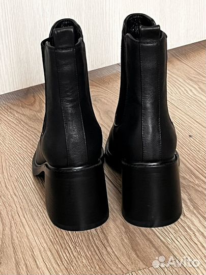 Новые челси на каблуке 40р (натуральная кожа)