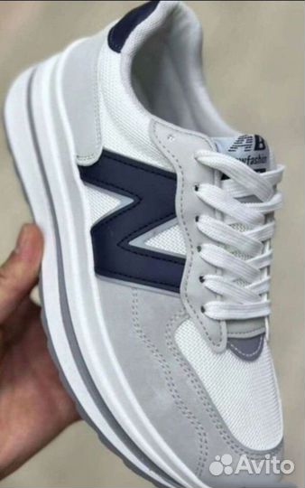 Кроссовки женские NB