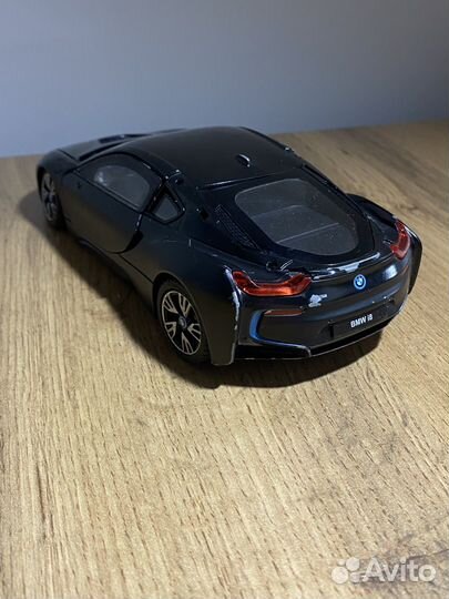 Модель автомобиля bmw i8 rastar 1/24