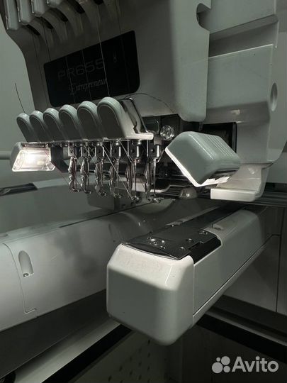 Вышивальная машина Brother PR 650