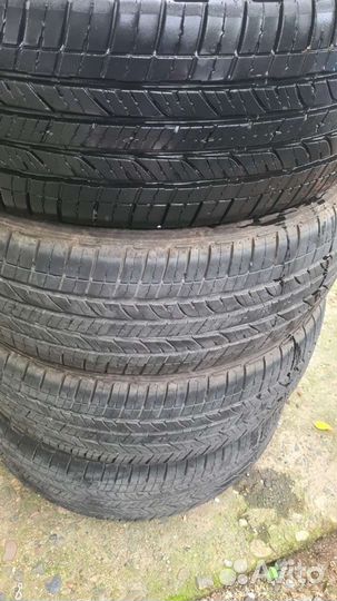 Bridgestone Dueler H/T 215/60 R17 96