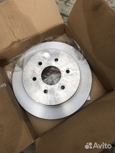 Тормозной диск задний qx56