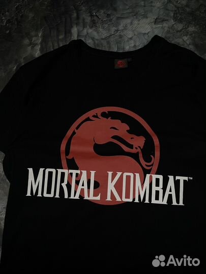 Официальный мерч видеоигры Mortal Kombat