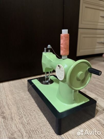 Детская швейная машина дшм-1