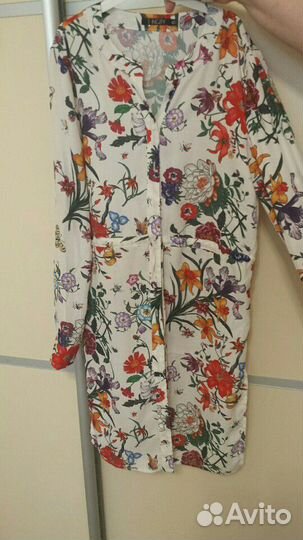 Платье -халат в новом состоянии.Одевала пару раз