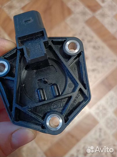 Датчик уровня масла vag