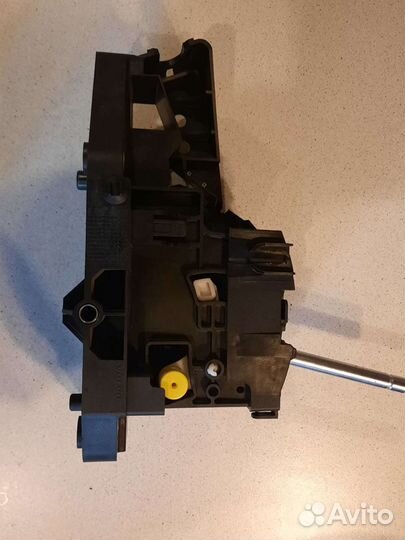 Кулиса (селектор) АКПП на Volvo S60 2,4L 2001г